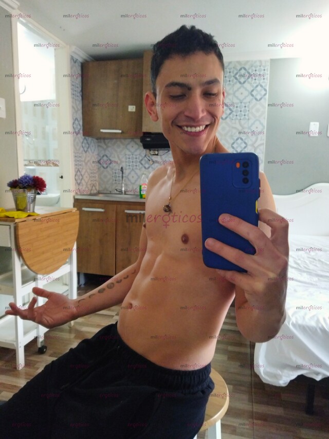 FOTOS DE CHICO VERSATIL DISPUESTO A COMPLACERTE. MASAJES ANTIESTRES.