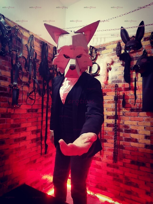 FOTOS DE BDSM AQUÍ TE ESPERO PARA QUE HAGAS REALIDAD ESAS FANTASÍAS QUE NO TE ATREVES.