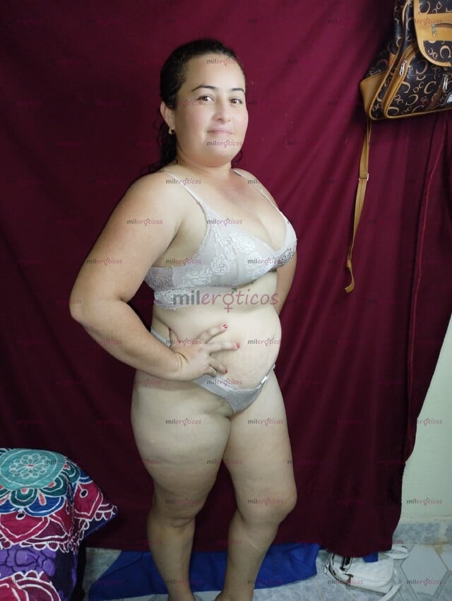 FOTOS DE HOLA SOY DIVIANA UNA CHICA LINDA CALIENTE Y DISPUTA A MUCHAS COSAS