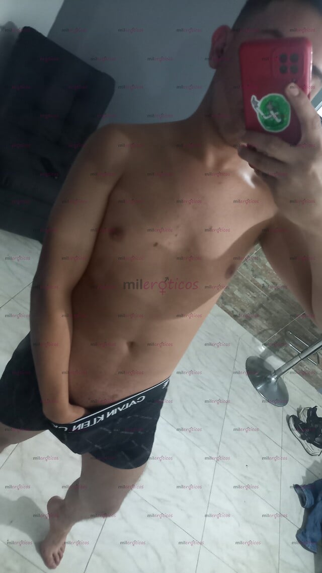 FOTOS DE JOVEN VERGON ACTIVO Y MUY ARRECHO DISPONIBLE PARA UNA EXCELENTE EXPERIENCIA!!!