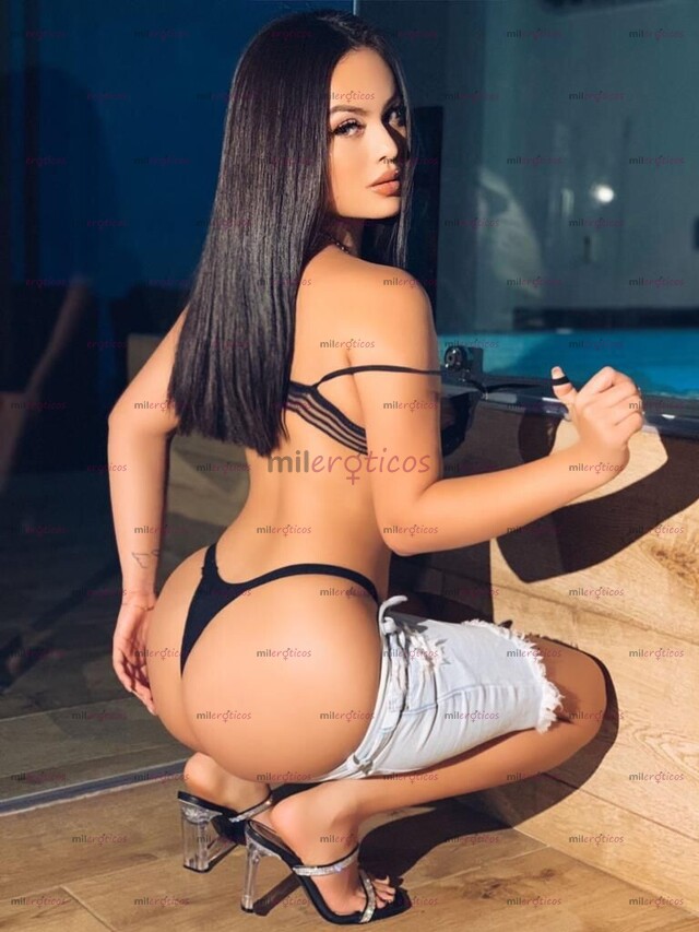 FOTOS DE JULIA UNA CHICA MUY CACHONDA Y COMPLACIENTE