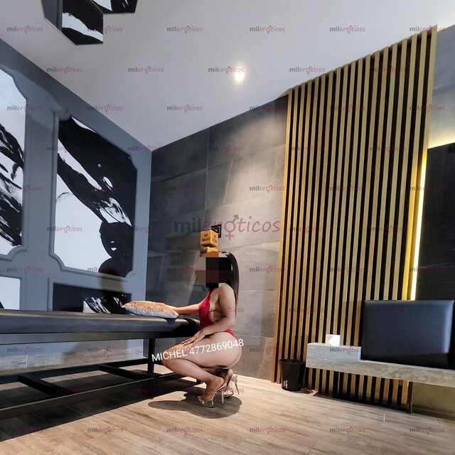 FOTOS DE SUPER NOVEDAD HERMOSA, CON LINDO CULO PARA QUE TE LO COMAS PAPI