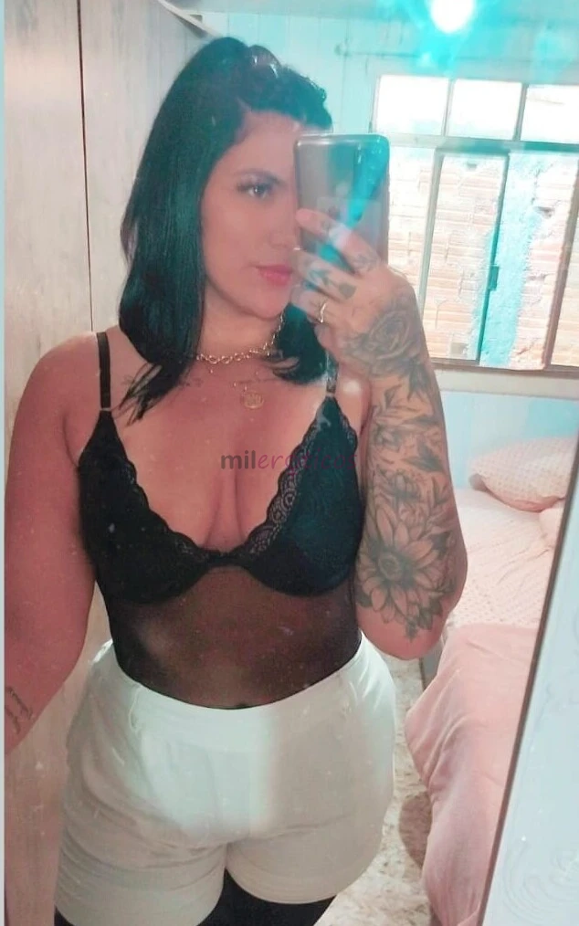 Provocante sigilosa carinhosa safada e muito ousada na hora h nao nego fogo e tenho um bucetinha depiladinha super quente sou completinha e gosto de t...