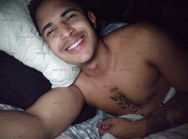 FOTOS DE MORENO COMPLACIENTE VERSÁTIL 100 DIVERTIDO