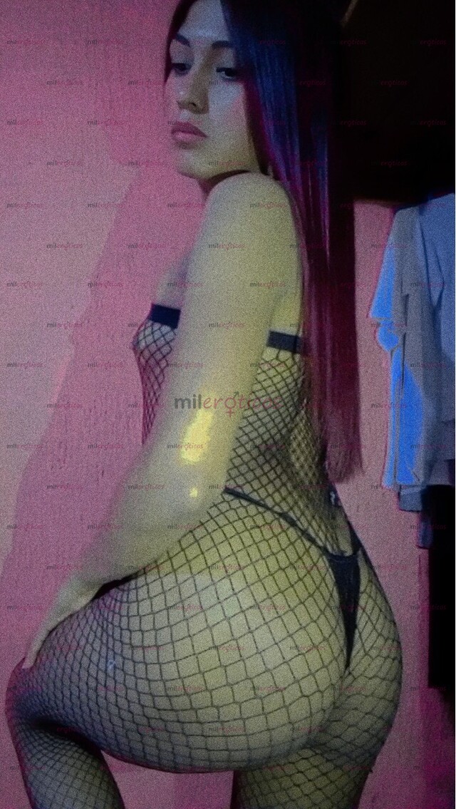 FOTOS DE JOVEN 22 AÑOS ACTIVA O PASIVA ,CULO APRETADO