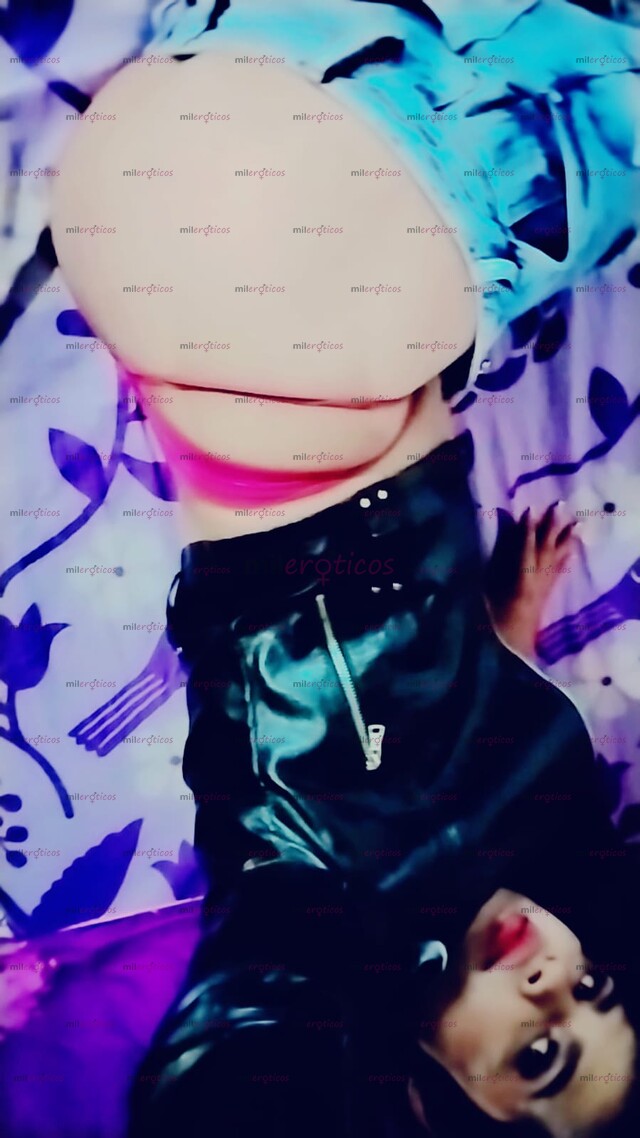 FOTOS DE HERMOSA PELINEGRA ALTA CON CARA ANGELICAL