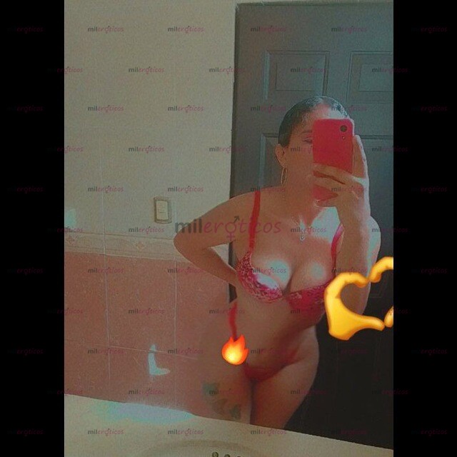 FOTOS DE TODA UNA MUJERCITA CALIENTE MORENA TRANSEXUAL