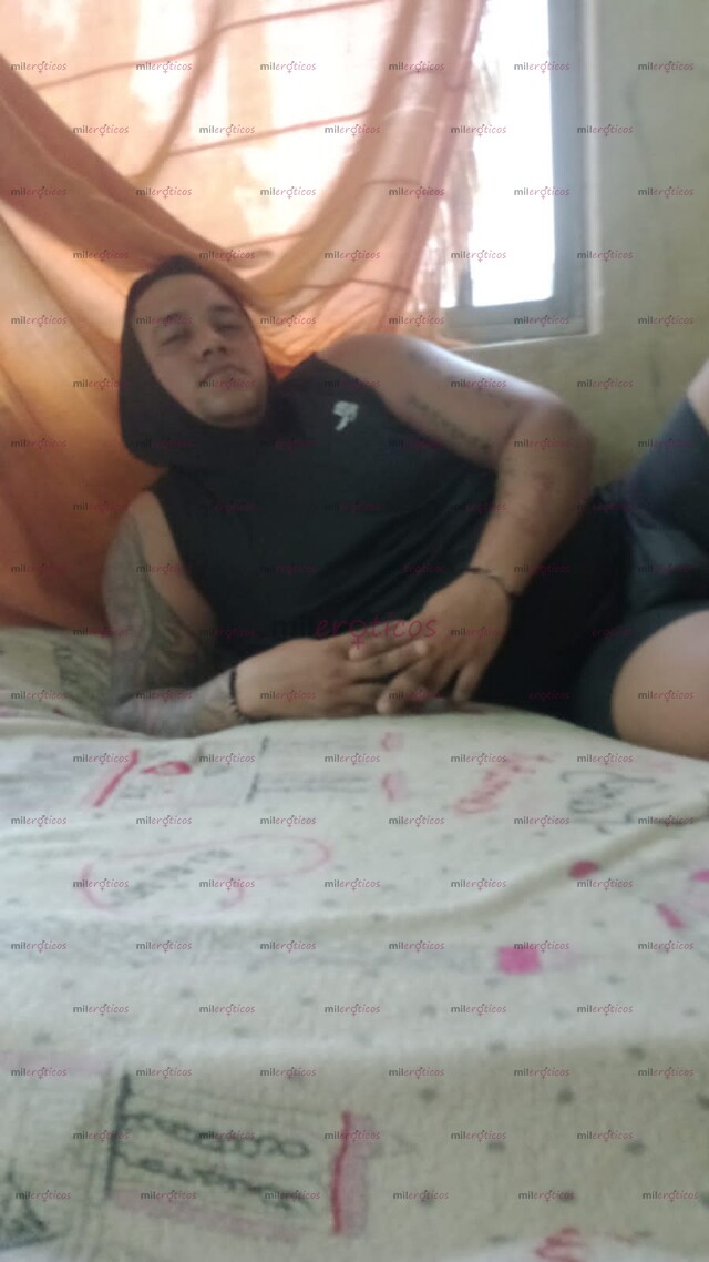 FOTOS DE MAXIMILIANO MASAJISTA QUE LLEGO A COMPLACERTE PLACENTERAMENTE