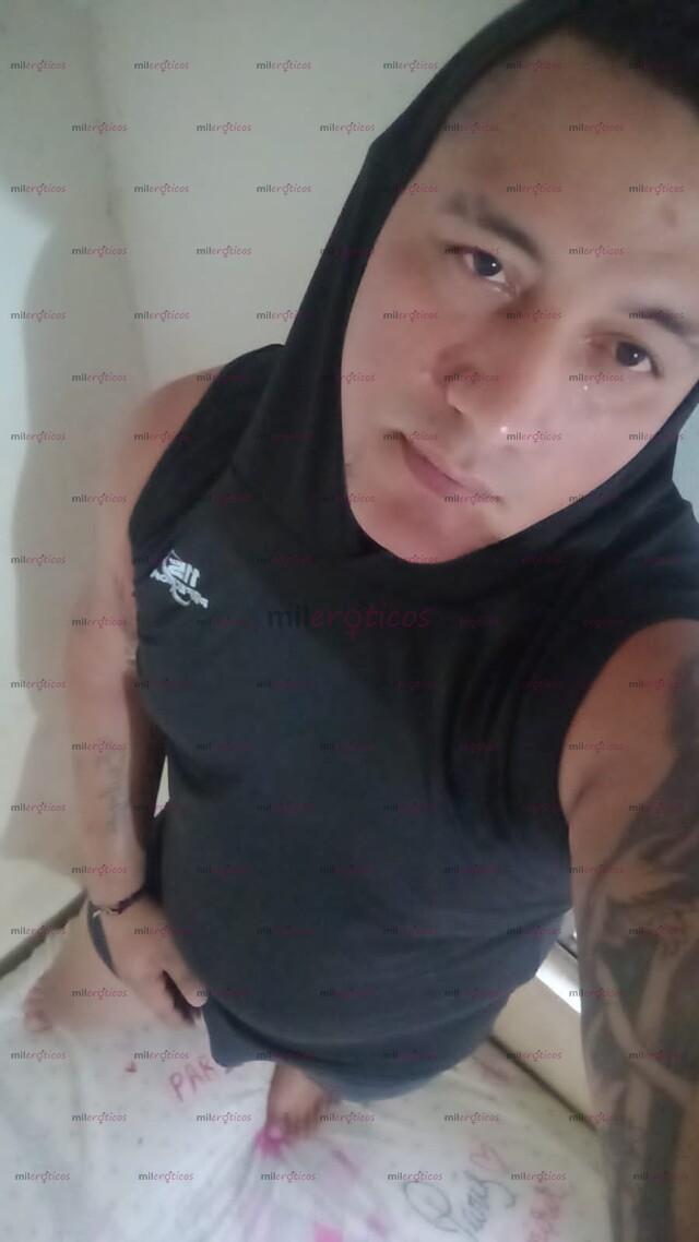 FOTOS DE MAXIMILIANO MASAJISTA QUE LLEGO A COMPLACERTE PLACENTERAMENTE