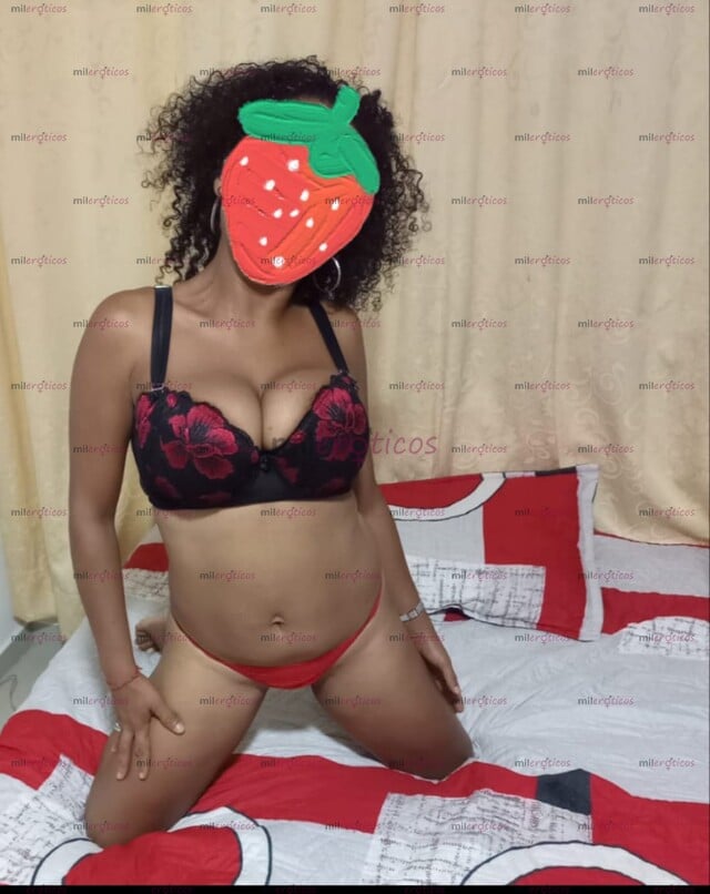 FOTOS DE RECIÉN LLEGADA RICA MORENA SANTADEREANA CON GANAS DE SEXO