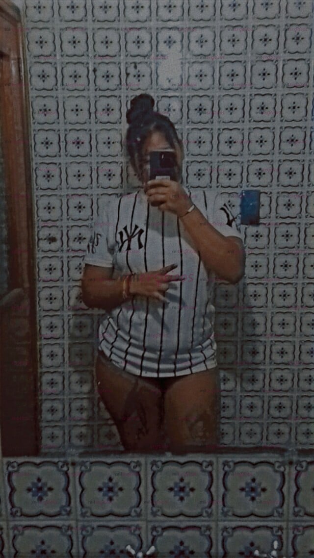 FOTOS DE LLEGÓ MORENA RICA DISPUESTA A COMPLACER TUS FANTASIAS!!