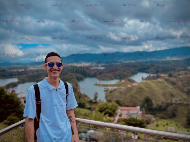 FOTOS DE JOVEN LISTO PARA COMPLACERTE Y OBEDECERTE EN TODO