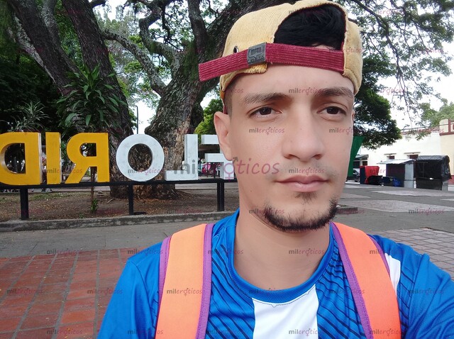 FOTOS DE HOLA SOY DEIVI. CHICO NUEVO ENTU CIUDAD BENGO ACOMPLACER TUS FANTACIAS