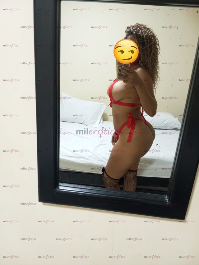 FOTOS DE VENEZOLANA BIEN PERRA VIENE A SACARTE LA LECHE RICO