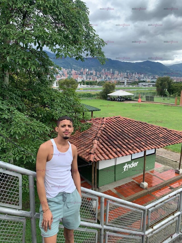 FOTOS DE FLACO VERGON DISPONIBLE CON SITIO DISPONIBLE FUL MENTE ABIERTA