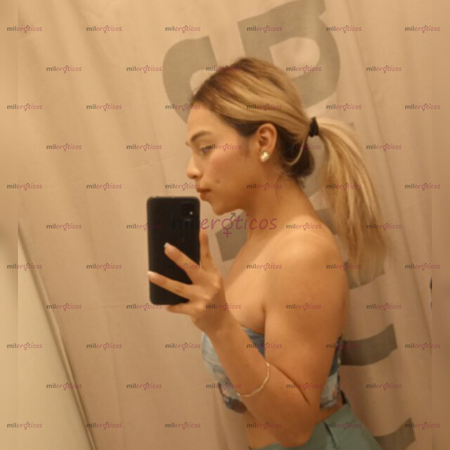 FOTOS DE PUTITA RUBIA CALIENTE CON TETITAS RIQUÍSIMAS PENETRAME