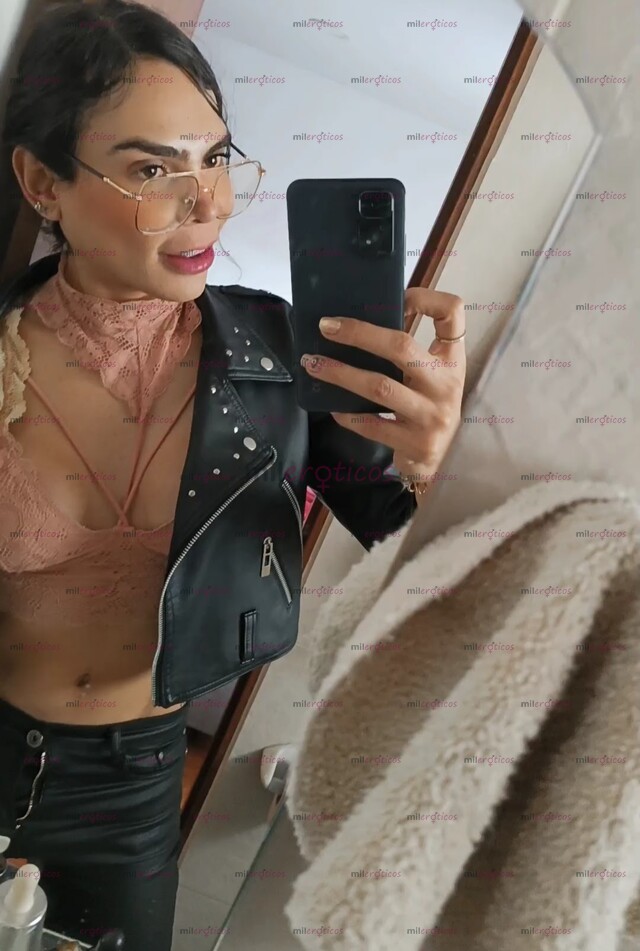 FOTOS DE LA DIABLA, PREPARADA PARA DARTE LO MEJOR DE MI.LLENA D LECHE FULL VERSÁTLL 24 7