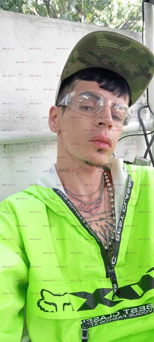 FOTOS DE ACTIVO FLACO BLANCO TATUADO 18 CM DE VERGA VENTA DE VIDEITOS CASEROS FOTO REALE