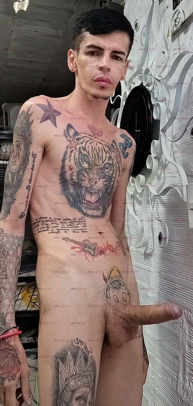 FOTOS DE ACTIVO FLACO BLANCO TATUADO 18 CM DE VERGA VENTA DE VIDEITOS CASEROS FOTO REALE