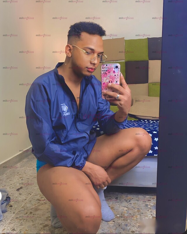 FOTOS DE MORENO VERGONXXX LECHERO 21CM CALIENTE MORBOSO
