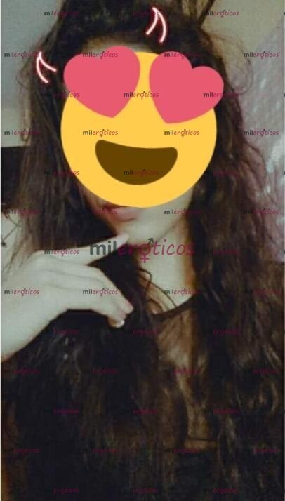 FOTOS DE DELGADITA Y MUY GUAPA MUÑEQUITA CON LUGAR