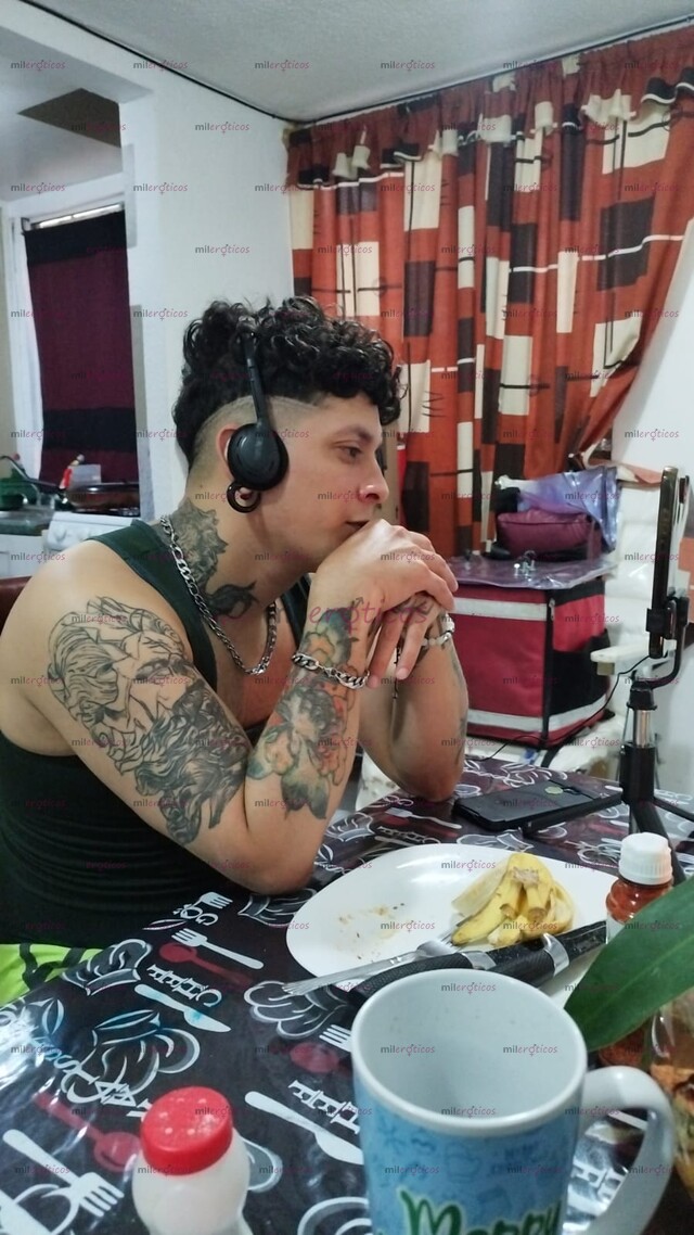 FOTOS DE COLOMBIANO COMPLACIENTE, MORBOSO VERSATIL