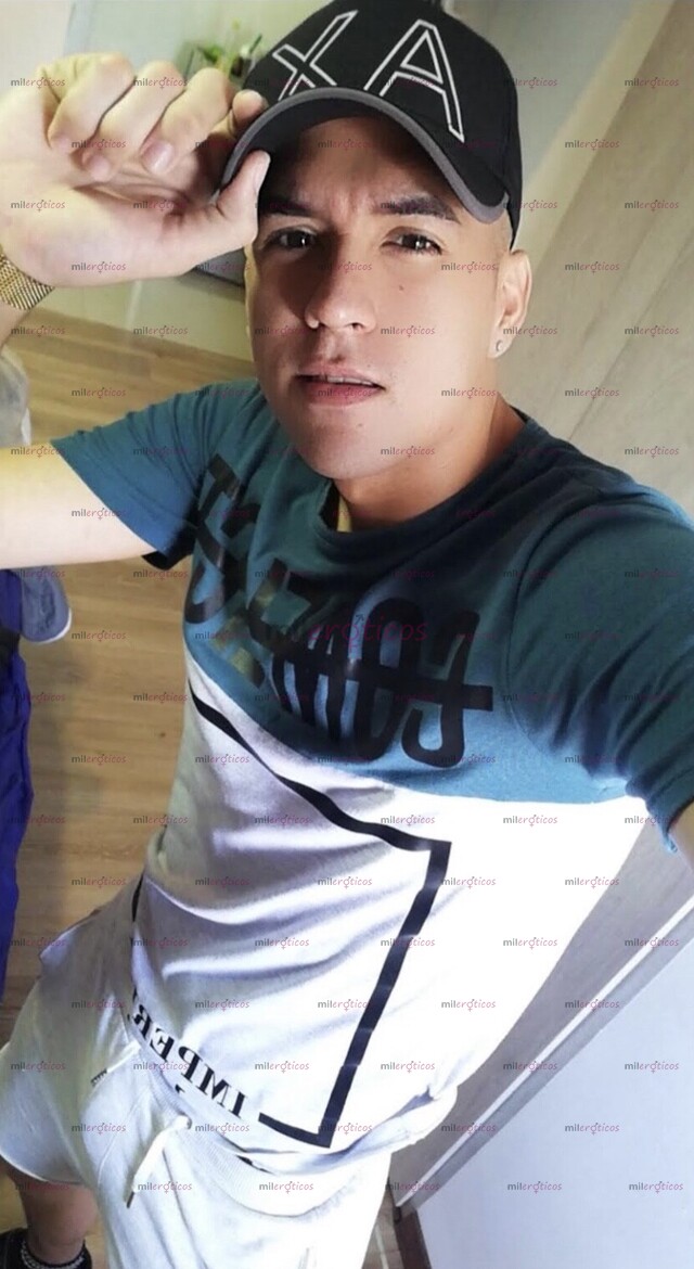 FOTOS DE JOVEN DISPONIBLE PARA SERVICIO PRESENCIAL O VIRTUAL 21CM LECHERO