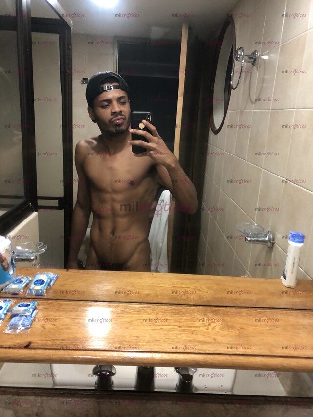 FOTOS DE JEREMY NEGRO MACHO VERGON LECHERO MORBOSO