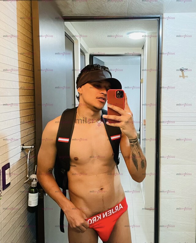 FOTOS DE FLACO VERGON VERSÁTIL DISPUESTO A PASARLA RICO