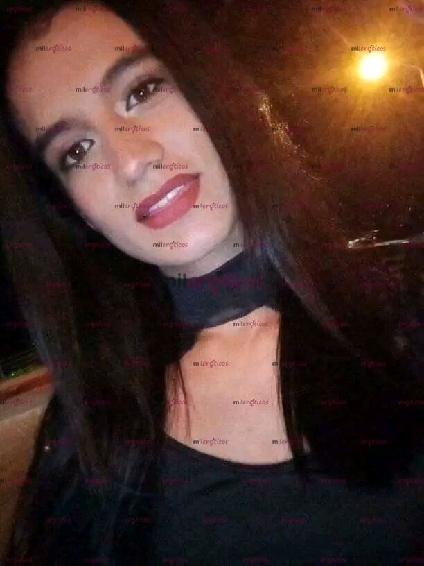 FOTOS DE AMORES YA CON SITIO PROPIO ...MARTINA UNA MORENA VERGONA