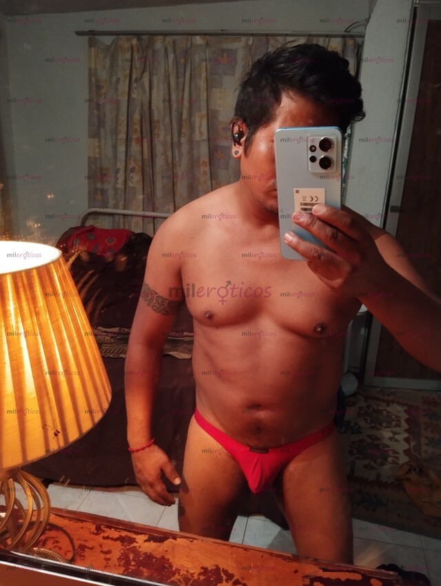 FOTOS DE MASAJISTA ATLÉTICO VARONIL EROTICO PROFESIONAL