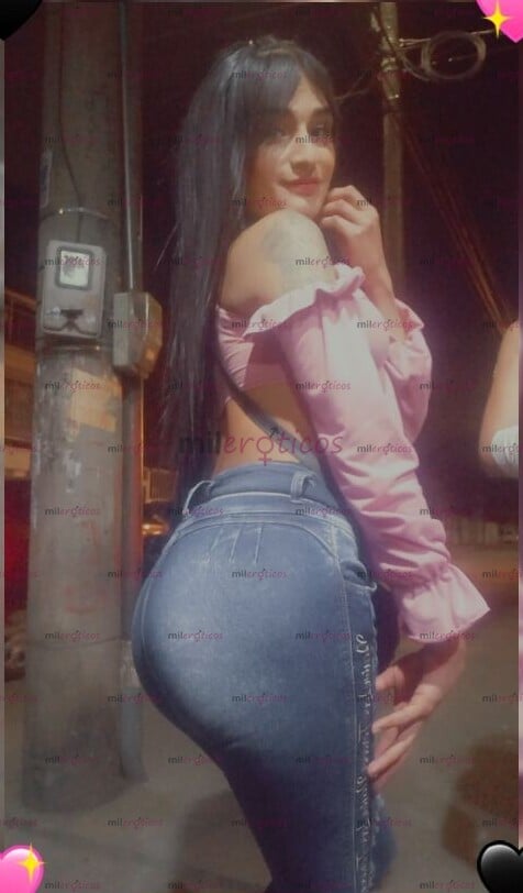 FOTOS DE FLACA SEXY ARRECHA CON GANAS DE UNA VERGA BIEN ERECTA PARA CHUPAR Y CULIAR RICO
