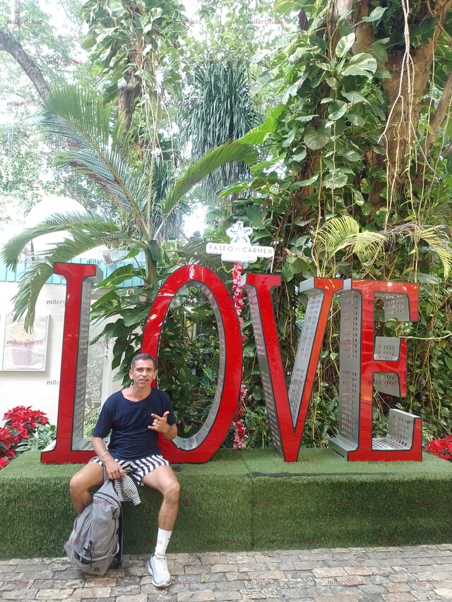 FOTOS DE RICKY: SOY UN JOVEN MASAJISTA PROFESIONAL, DIVERTIDO