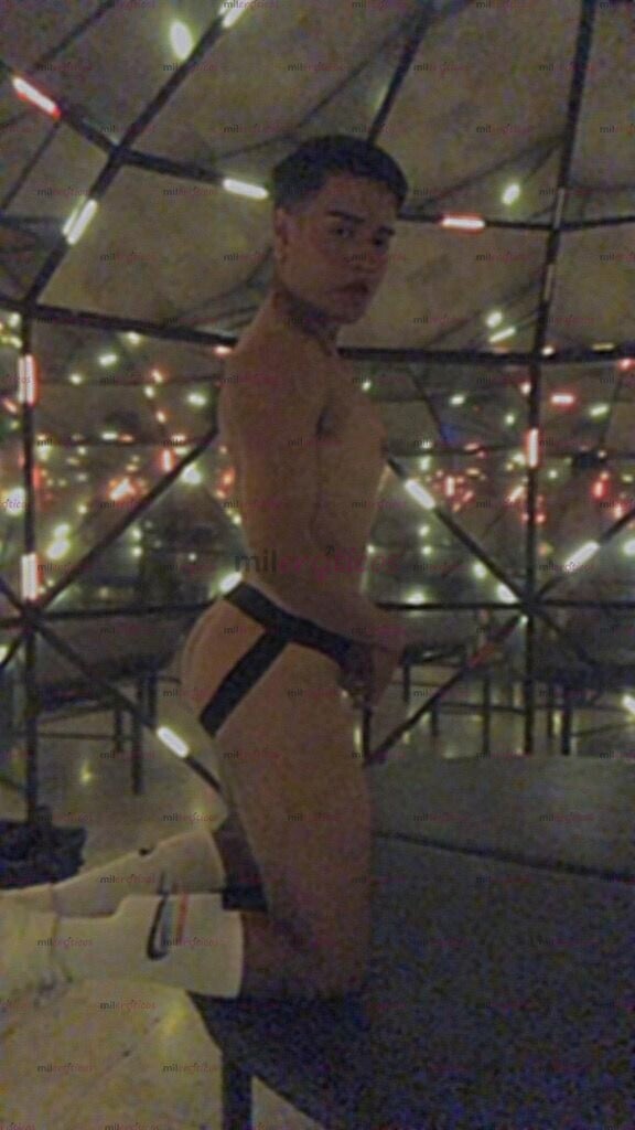 FOTOS DE TWINK DISPUESTO A COMPLACERTE CONTÁCTAME ES ECONOMÍCO