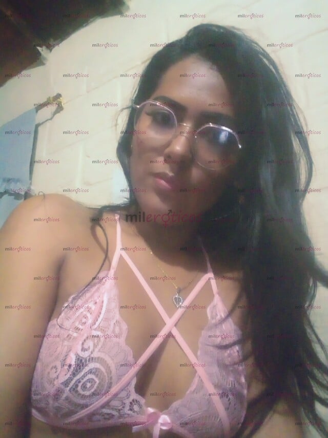 FOTOS DE HOLIS BBS SOY MORENITA LINDA CON PANOCHITA FULL ESTRECHITA