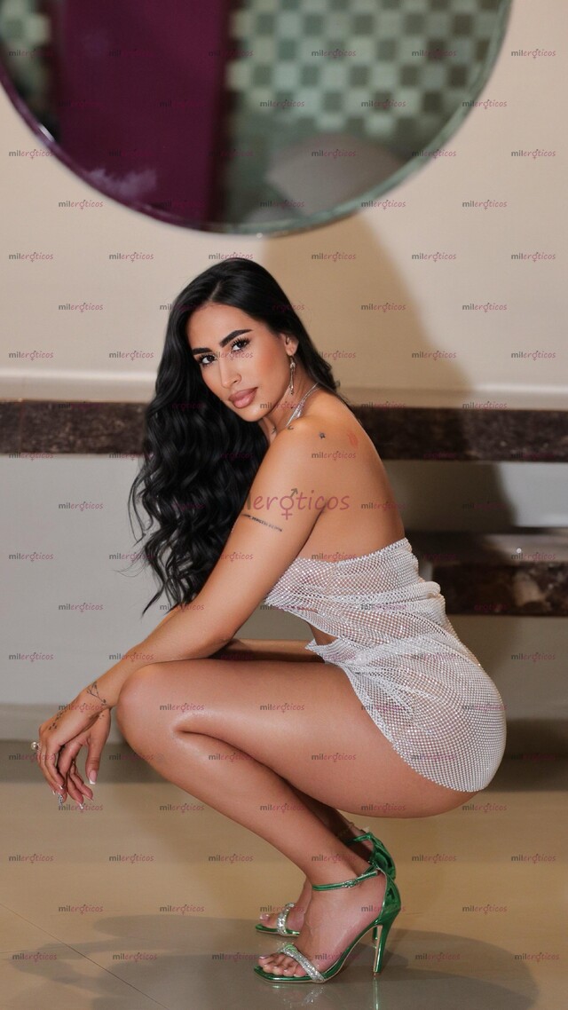 FOTOS DE LUNA HERMOSA MODELO COLOMBIANA DE PRIMER NIVEL, PARA HOMBRES EXIGENTES