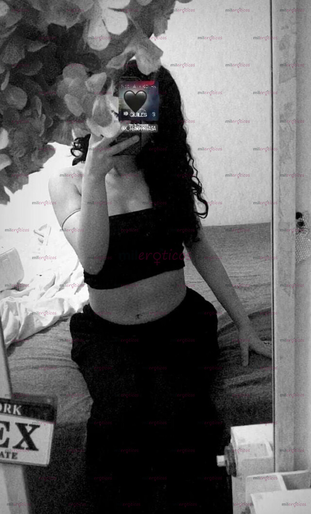 FOTOS DE HERMOSA FLACA CALEÑITA DESCOMPLICADA COMPLACIENTE DOY TRATO DE NOVIOS