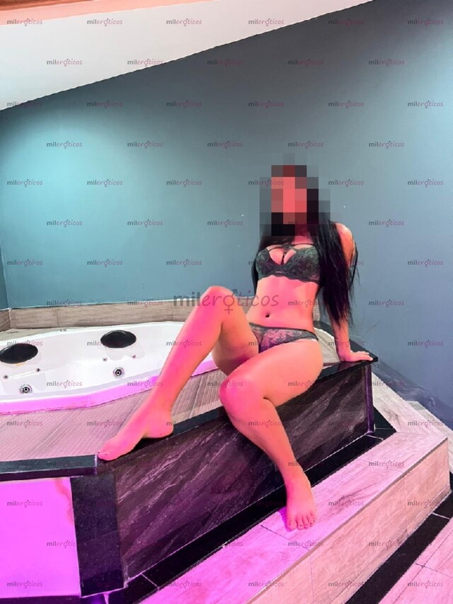 FOTOS DE TE RETO A RESISTIRTE A MIS CURVAS DELICIOSAS SOY TODO LO QUE BUSCAS MI AMOR