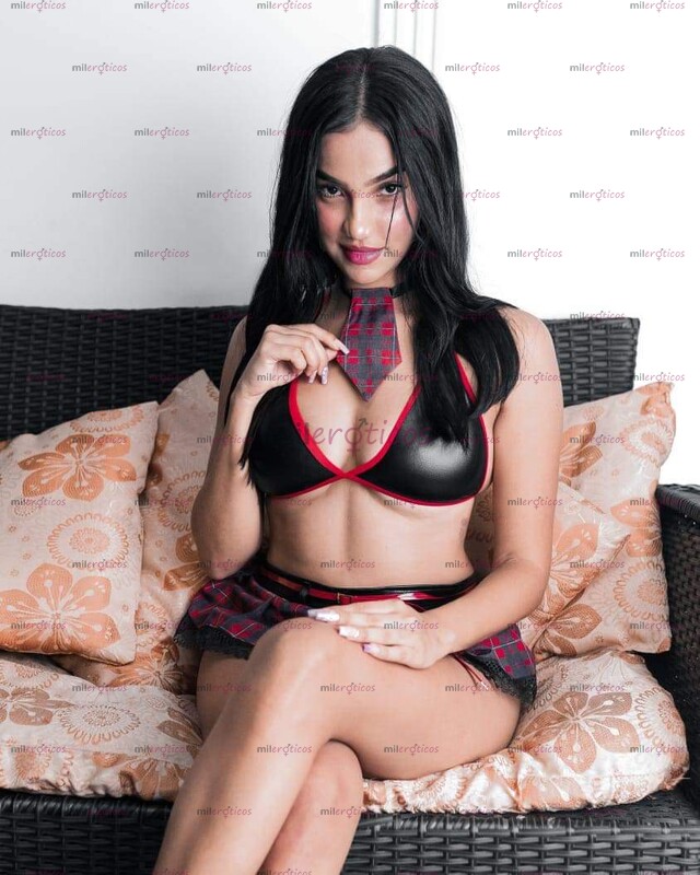 FOTOS DE KATALEYA GOLFI). HERMOSA TRAGA LECHE MUY CACHONDA BUSCANDO EL MEJOR PLAC