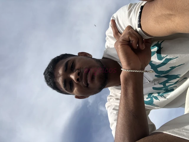 Soy satiro ninfomano caliente o como lo quieras llamartengo 23 anomido como 1 70 o masestoy para complacerte y que disfrutemos juntos haciendo lo que...