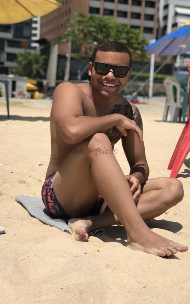 Tudo tem um motivo voce me procurar pra achar o que busca e um dos motivos eu tenho trabalho fixo horarios a combinar sou educado simpatico e safado n...