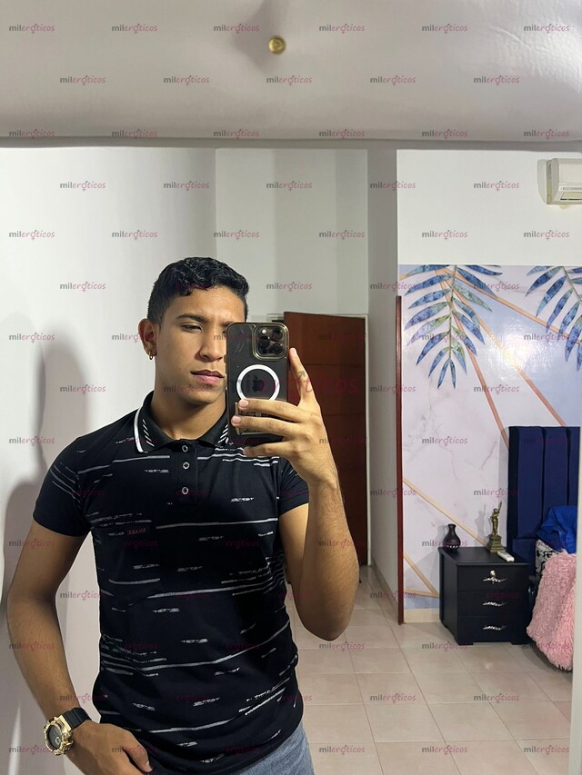 FOTOS DE MORENO DE BUEN CULO CON GANAS DE CONOCER Y COMPLACERTE NO DUDES EN COMUNICARTE C