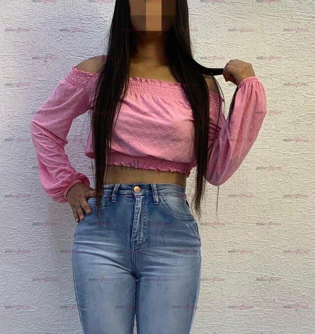 FOTOS DE ERIKA, MORENA DE FUEGO CON LA MEJOR DISTRACCIÓN Y DISPONIBLE CHIQUILLO