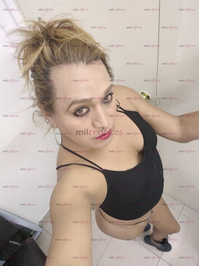 FOTOS DE MUY BUENA ESTILISTA DOTADA 69 Y MÁS COCHINADAS AL MIL ....