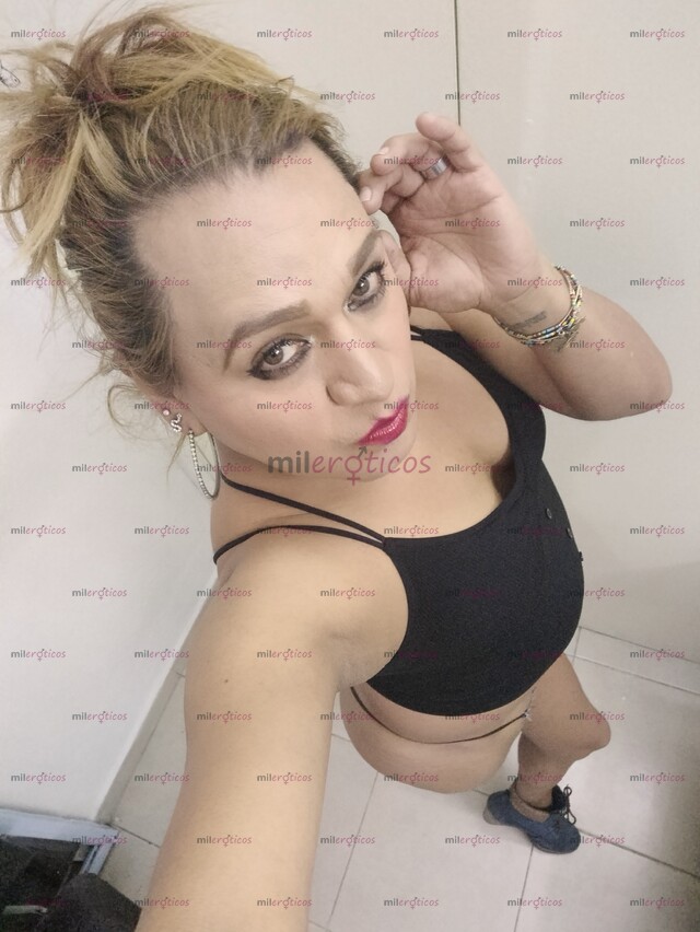 FOTOS DE MUY BUENA ESTILISTA DOTADA 69 Y MÁS COCHINADAS AL MIL ....