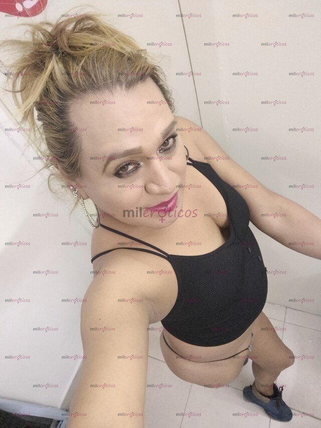 FOTOS DE MUY BUENA ESTILISTA DOTADA 69 Y MÁS COCHINADAS AL MIL ....