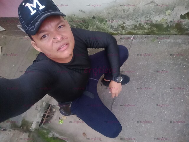 FOTOS DE HOMBRE COSTEÑO DOTADO LECHERO BISEXUAL ACTIVO LISTO PARA LA ACCION