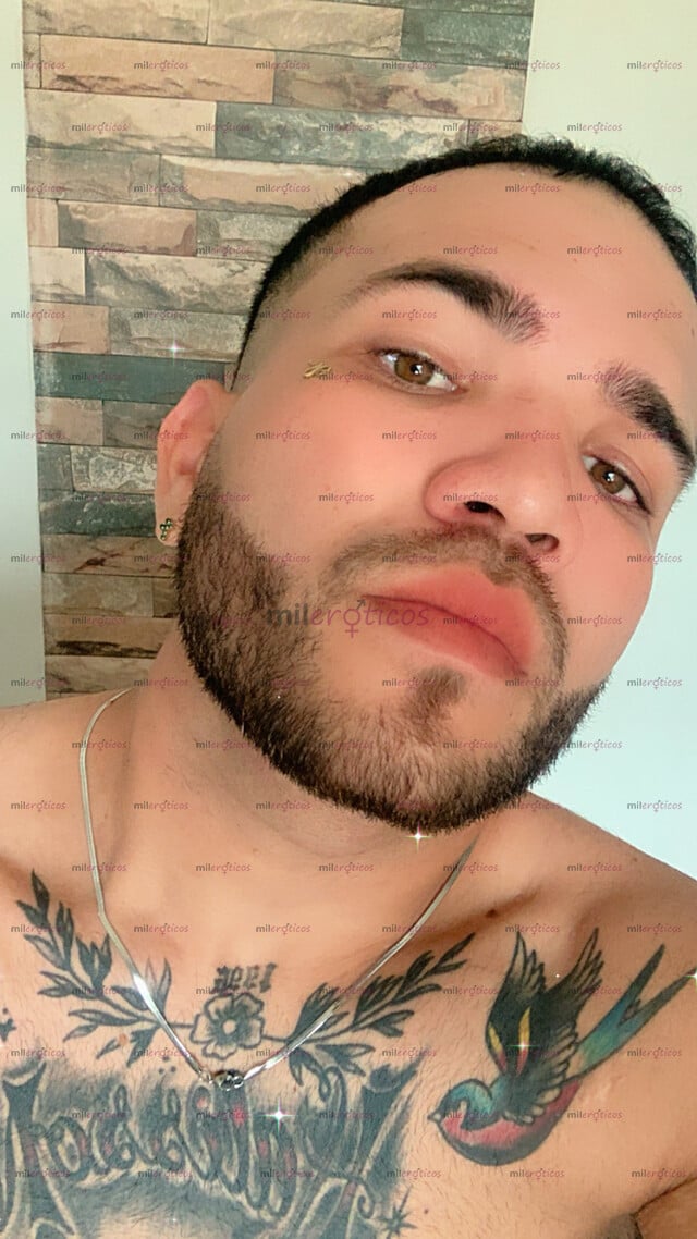 FOTOS DE HOLA, SOY UN CHICO CARISMÁTICO Y MUY APASIONADO DISPUESTO A CUMPLIR TUS FANTACIA