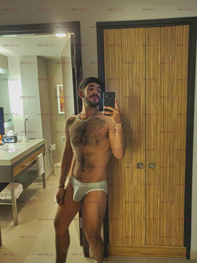 FOTOS DE CHAVO ACTIVO, VARONIL Y MUY ENTRON, COMPLACIENTE Y DOMININANTE.