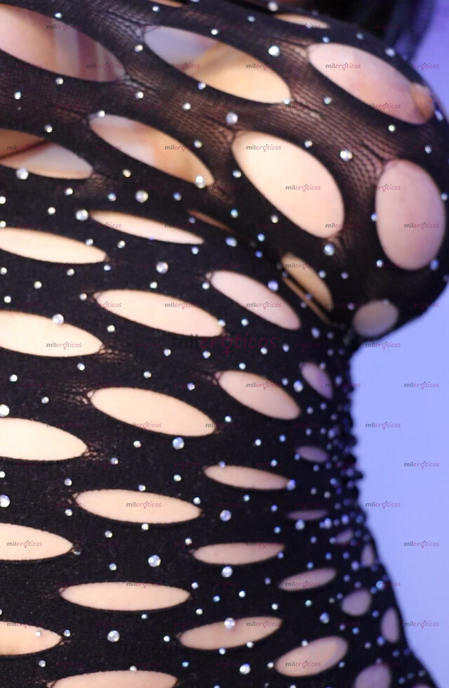 FOTOS DE TE ESPERO MUY HÚMEDA Y CALIENTE EN MI APTO PRIVADO